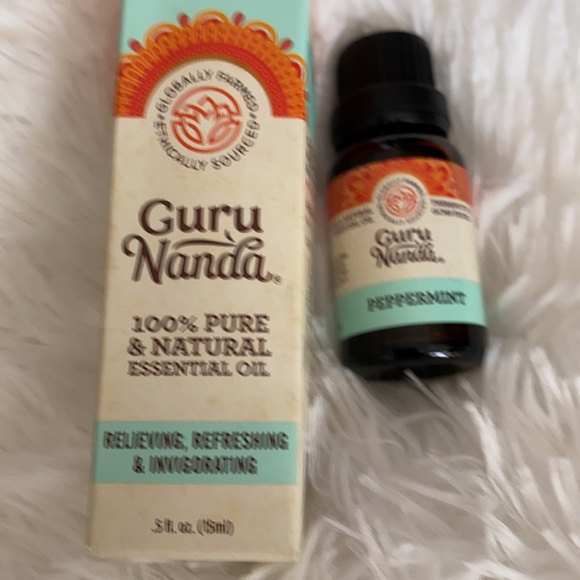 GuruNanda Peppermint Essential Oil - Aromatherapy - GCMS Tested & Verified 100% - Picture 5 of 9